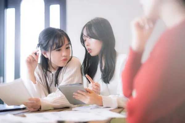 人事評価制度の報酬連動は「最短半年〜1年後」が正解|シミュレーション期間の重要性